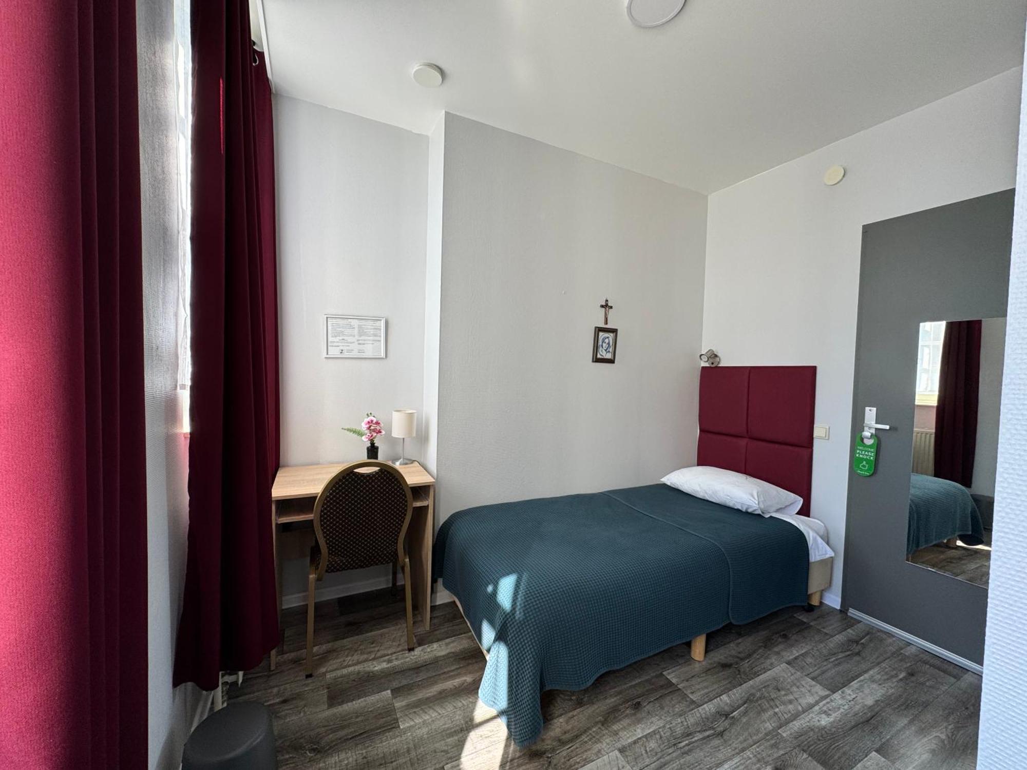 B&B Maria Hart Weert Exterior foto